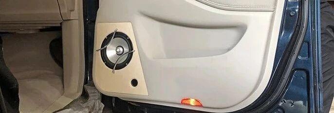 Car audio speakers have a box to have more musical charm. Trumpchi GM 8 door box modification case